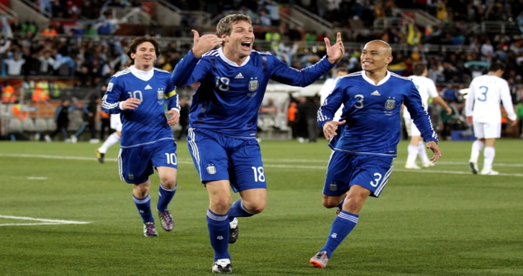 奥格斯堡vs门兴直播_专业奥格斯堡vs门兴直播赛事直播_实时免费奥格斯堡vs门兴直播-24直播